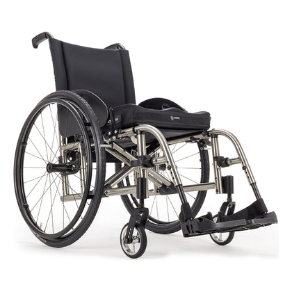 Ki Mobility Catalyst 5Ti, front three quarter view