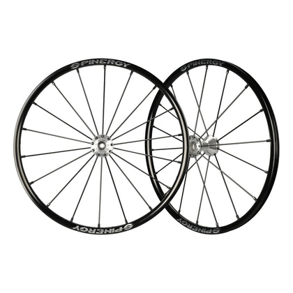 A pair of Spinergy SLX 18 wheels