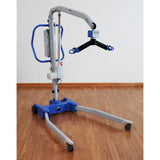 A Hoyer Advance lift with the 6-point spreader bar with scale on its boom